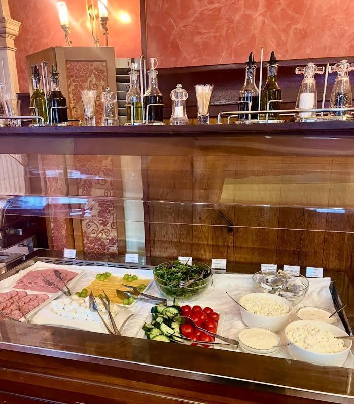 Hotel Otrada Odessa Dış mekan fotoğraf