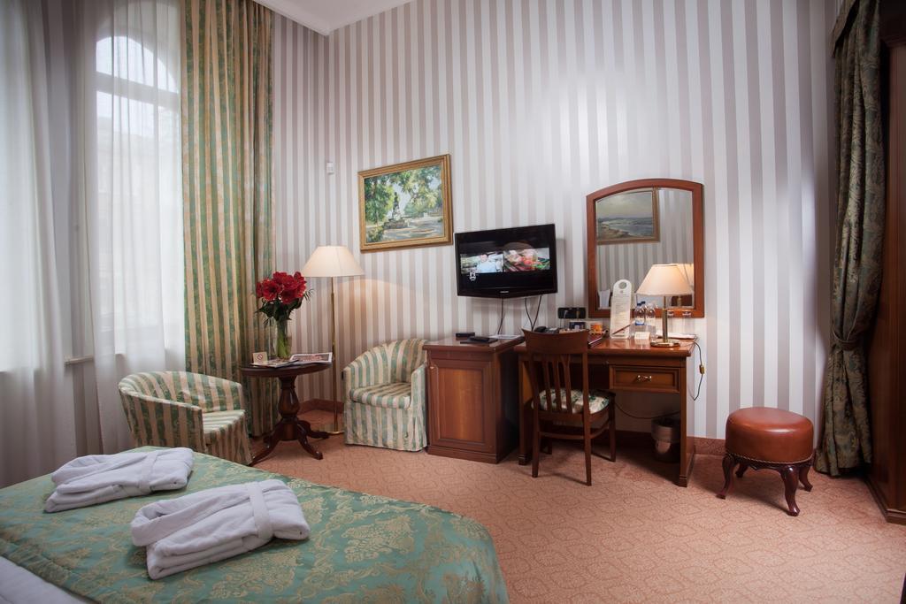 Hotel Otrada Odessa Dış mekan fotoğraf