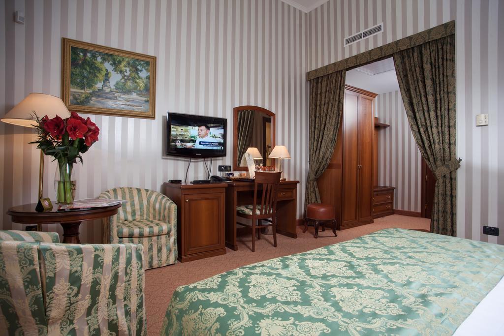 Hotel Otrada Odessa Dış mekan fotoğraf