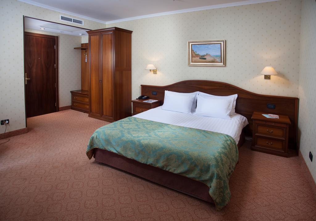 Hotel Otrada Odessa Dış mekan fotoğraf