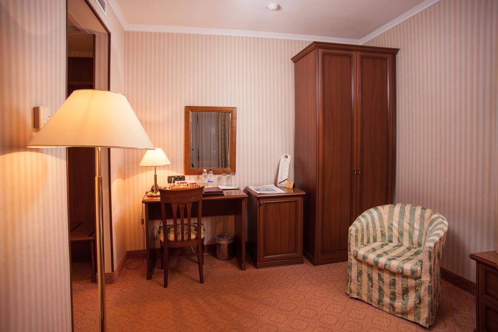Hotel Otrada Odessa Dış mekan fotoğraf