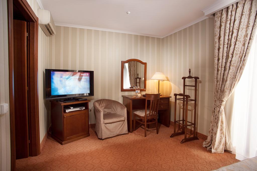 Hotel Otrada Odessa Dış mekan fotoğraf